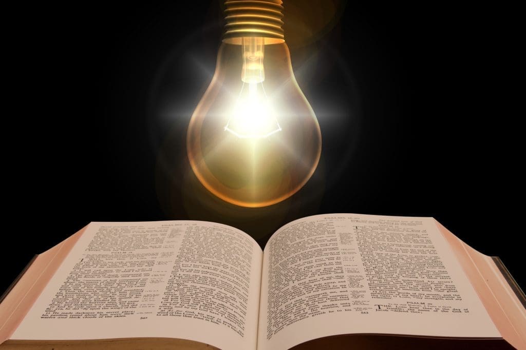 bible-4187874_1920